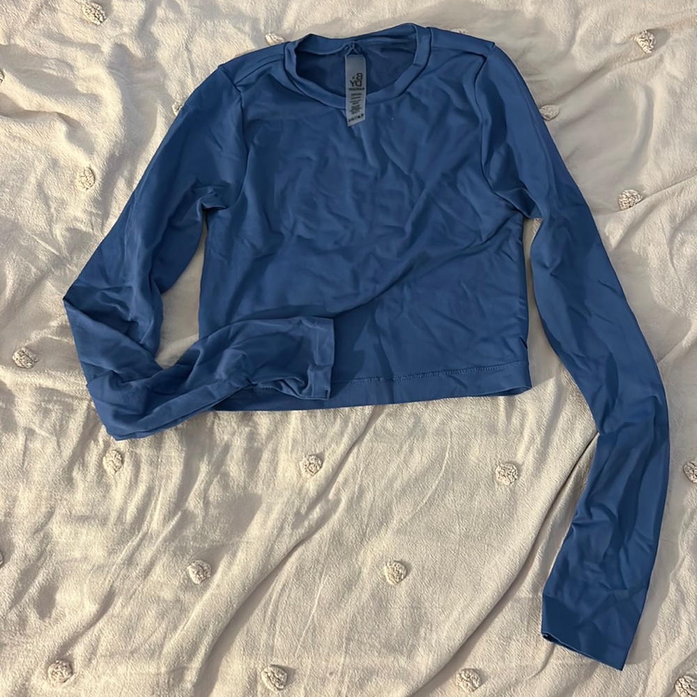 Garage cropped long sleeve